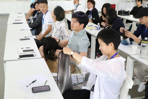 中國(guó)發(fā)制品行業(yè)假發(fā)技術(shù)修剪培訓(xùn)第二期于貴陽(yáng)圓滿落幕，促進(jìn)行業(yè)技能提升與規(guī)范發(fā)展